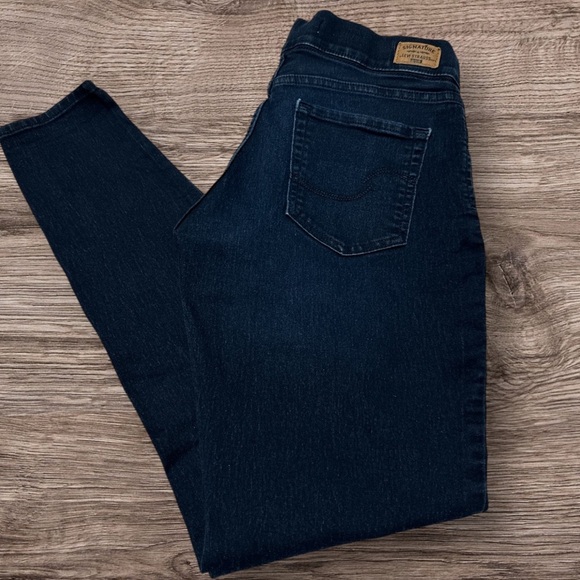 Levi’s Totally Shaping Pull-on Gold Label Jeans Size 10 L - Picture 1 of 8
